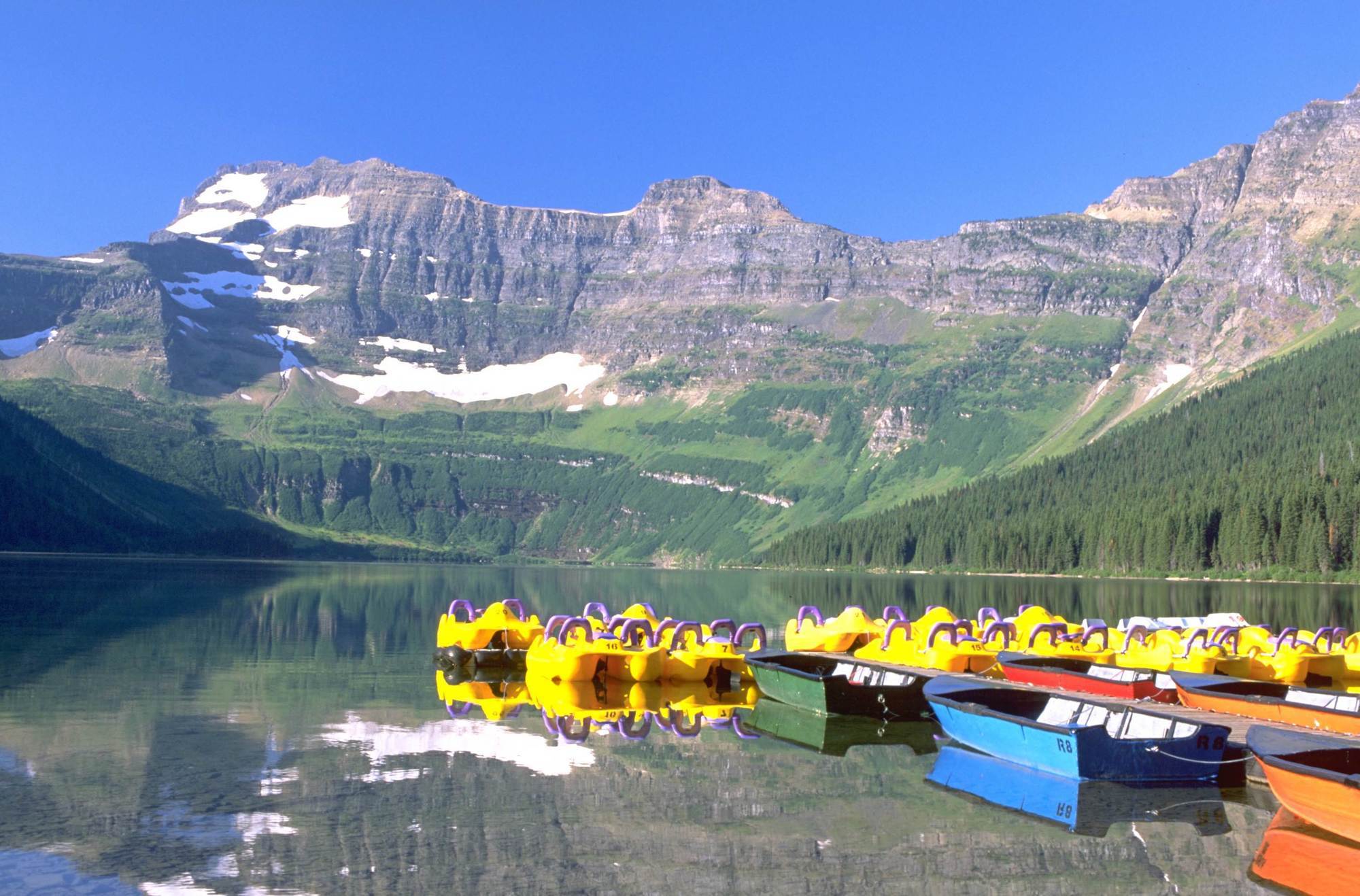 Waterton Glacier Suites Εξωτερικό φωτογραφία